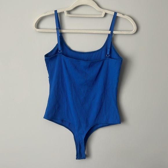 FOREVER 21 BLUE UNDERWIRE DETAIL RIBBED BODYSUIT - Picture 3 of 4